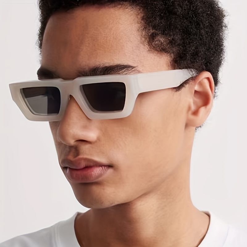 Simple sunglasses for store men