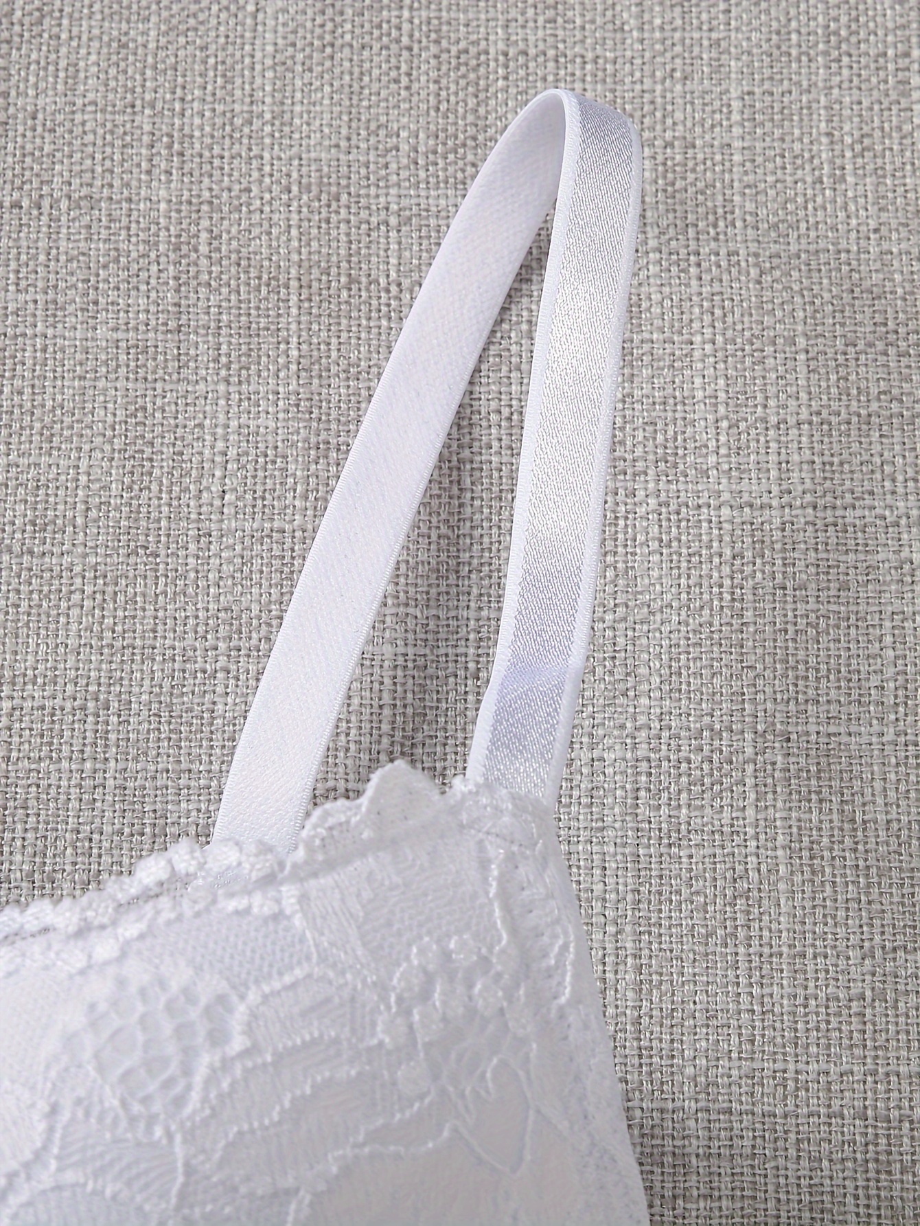 2pcs Elegant Lace Push-Up Bras for Women - Comfortable Underwire Support, Breathable Nylon & Elastane Blend, Non-See-Through with Delicate Lace Detailing - Black & White