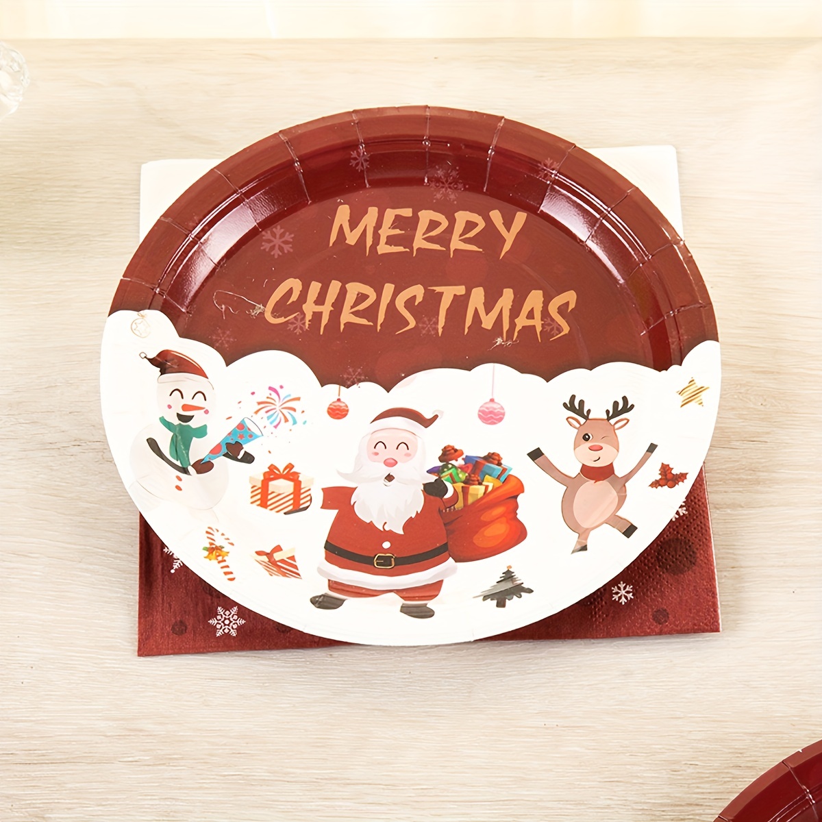 25pcs Christmas Themed Disposable Paper Plates With Santa Claus