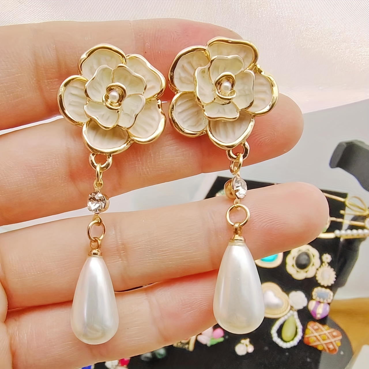 1pair Fashion Vintage Drop Earrings Japanese Fan Enamel Flower