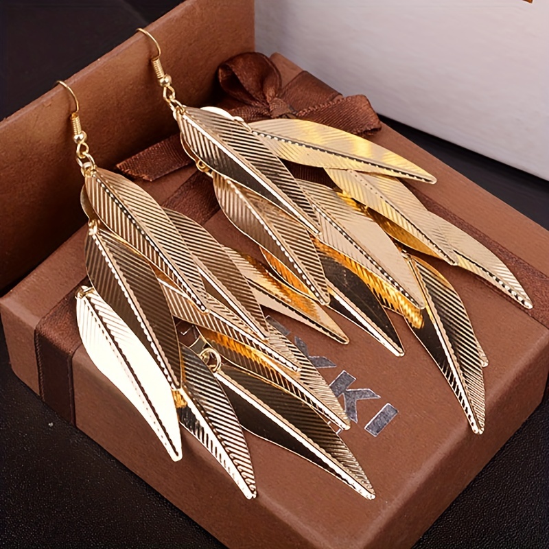 Retro Palace Willow Leaf Earrings Baroque Long Earrings