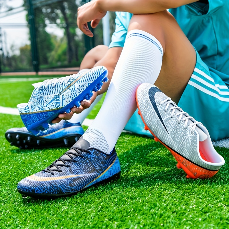 Men's Football Cleats, Anti Skid, Lace Up for Training