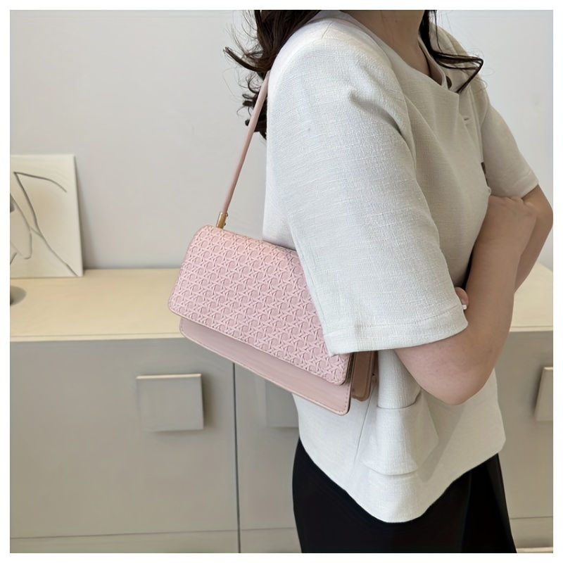 Minimalist Geometric Pattern Shoulder Bag