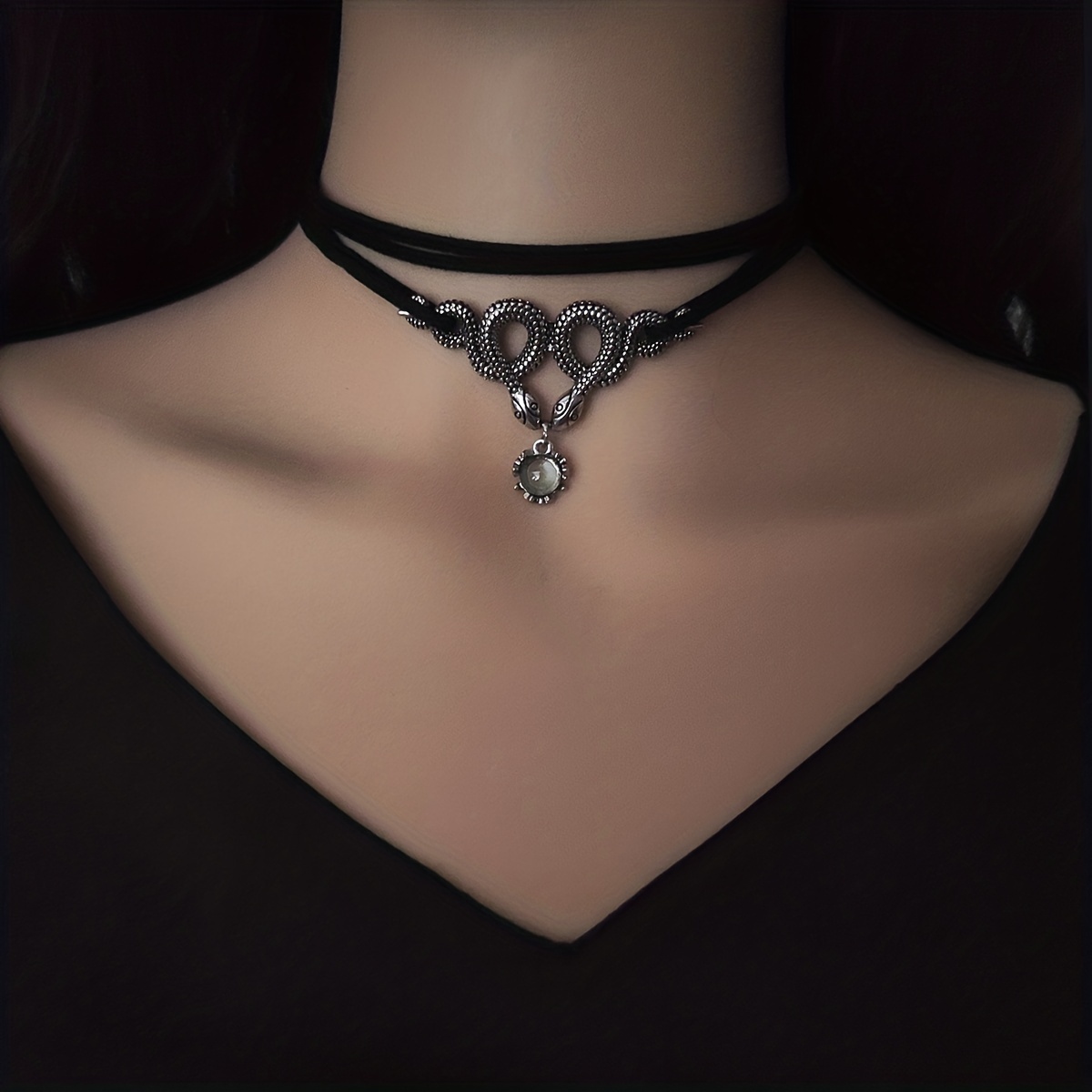 

Retro Double Heart Snake Glass Bead Pendant Black Leather Rope Charm Necklace Collar Clavicle Chain, Women's Punk Style Choker Chain