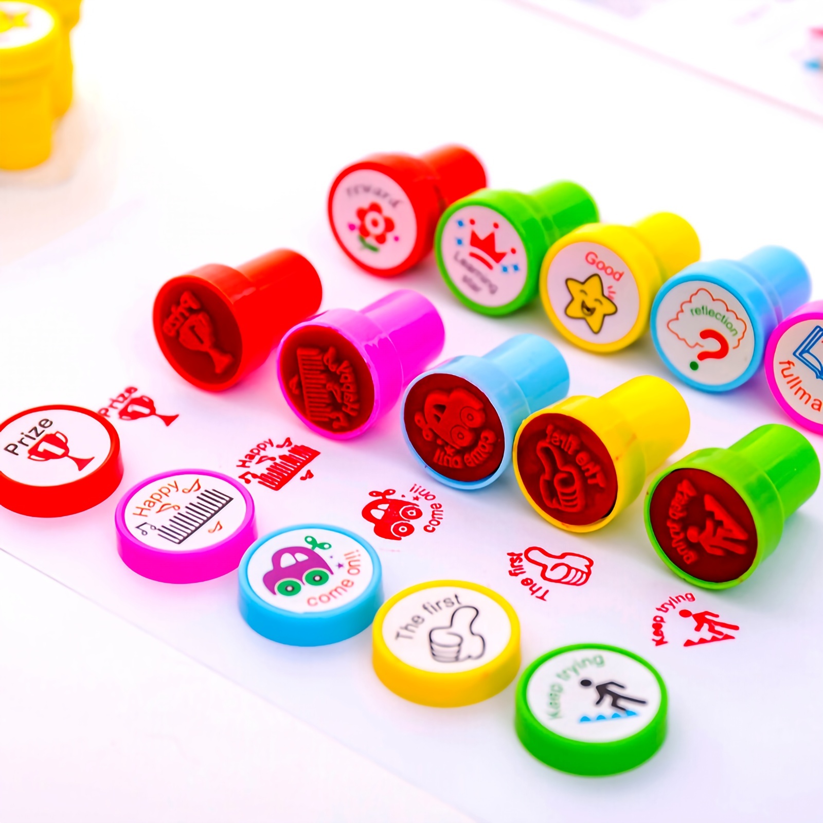 10 Uds. De sellos surtidos para niños, sellos de autotinta para recuerdos  de fiesta, sellos para profesores, caja del tesoro para niños (10 patrones)