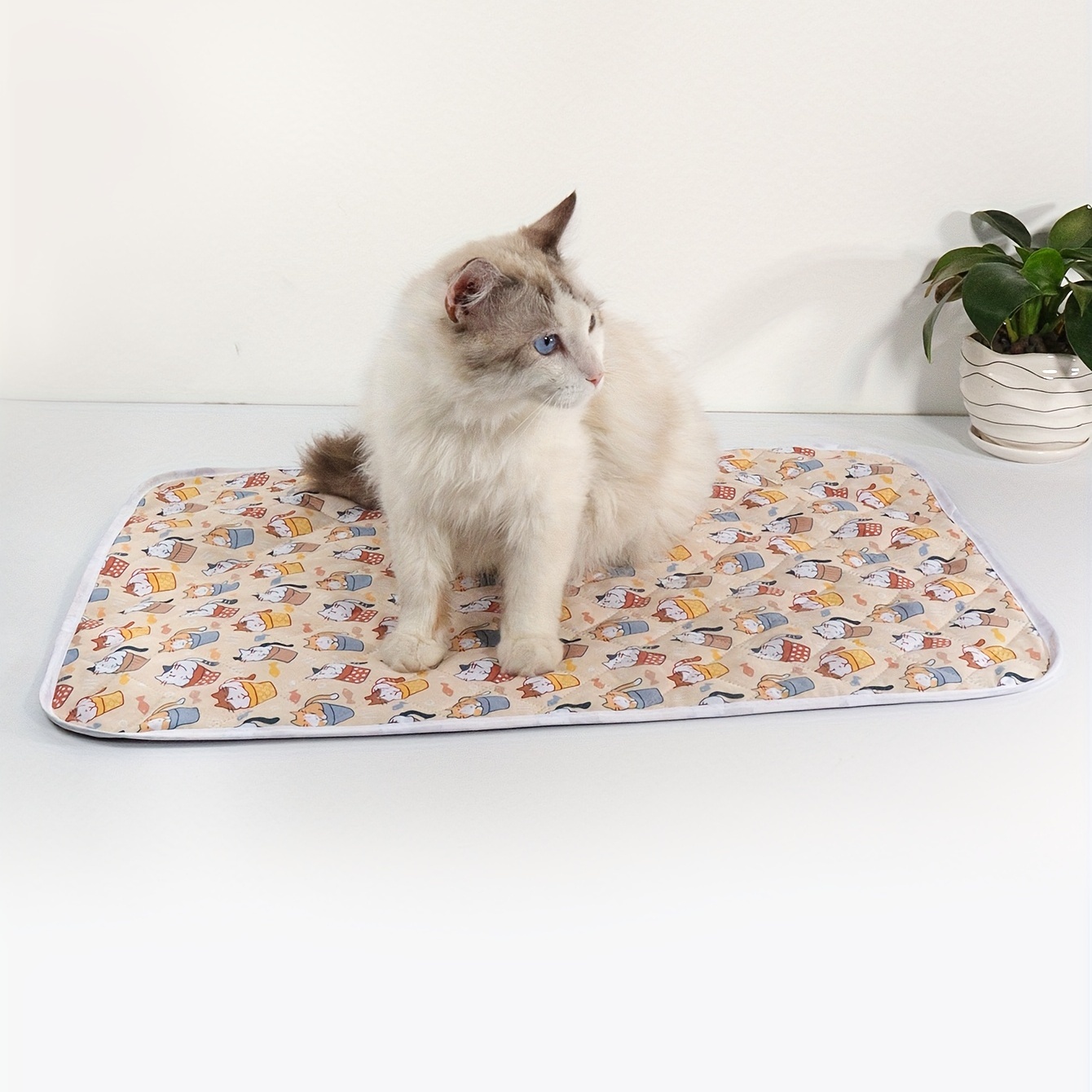 Cartoon Cat Pattern Pet Bed - Upgrade Your Cat's Comfort