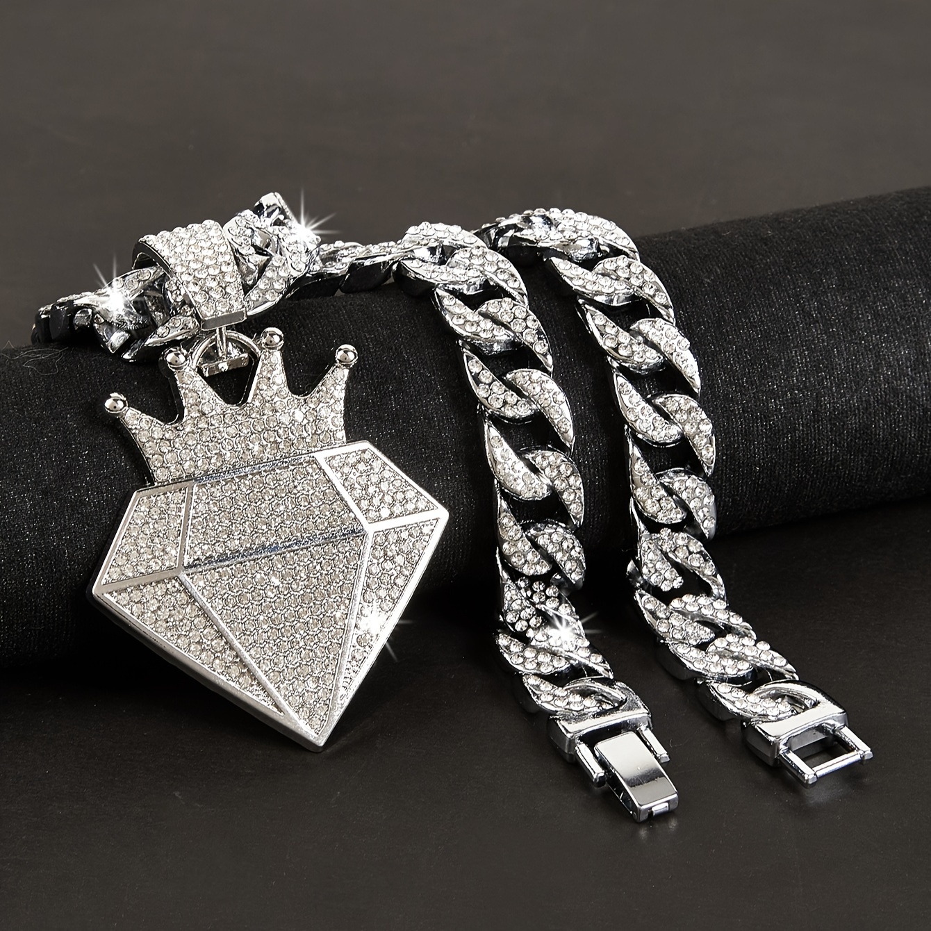 1pc Shiny Diamond-Shaped Pendant Necklace for High Quality Punk Rock  Style Diamond Shaped Pendant Cuban Chain Hip-hop Style *'S