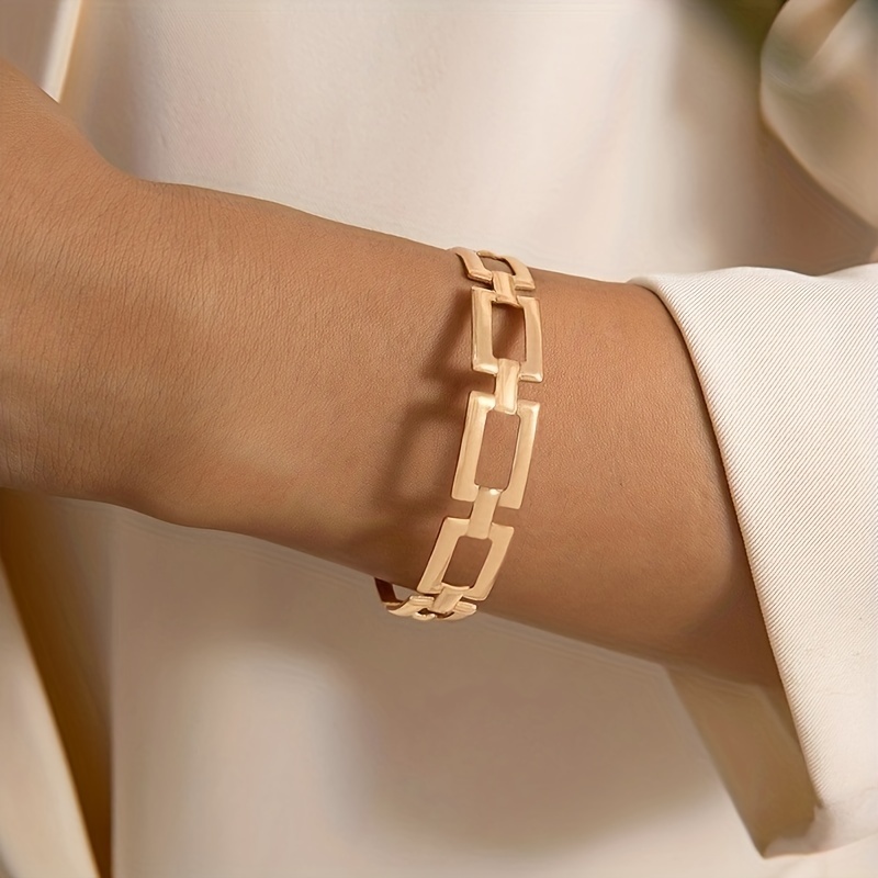 French Light Hollow Square Chain Single Bracelet
