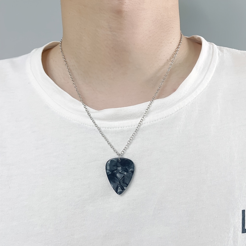 1pc Acrylic Red Heart Eddie Munson Guitar Pick Necklace