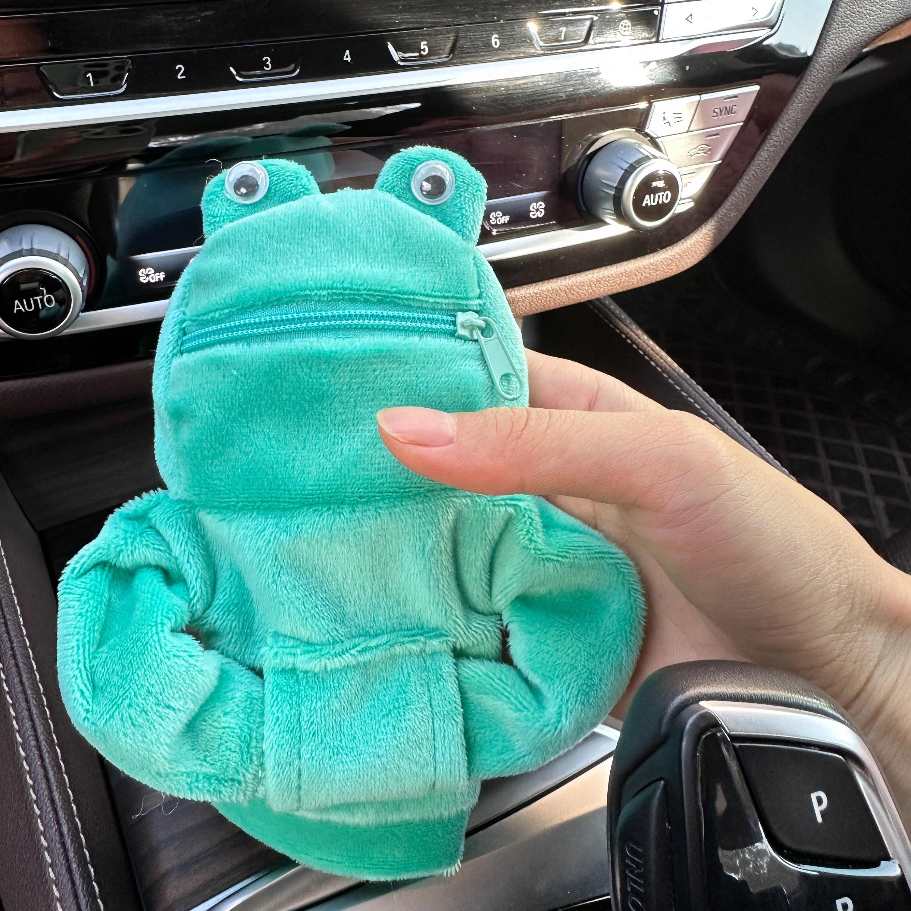 Green Frog Gear Car Shifter Hoodie Cover Blue Shark Car Gear - Temu