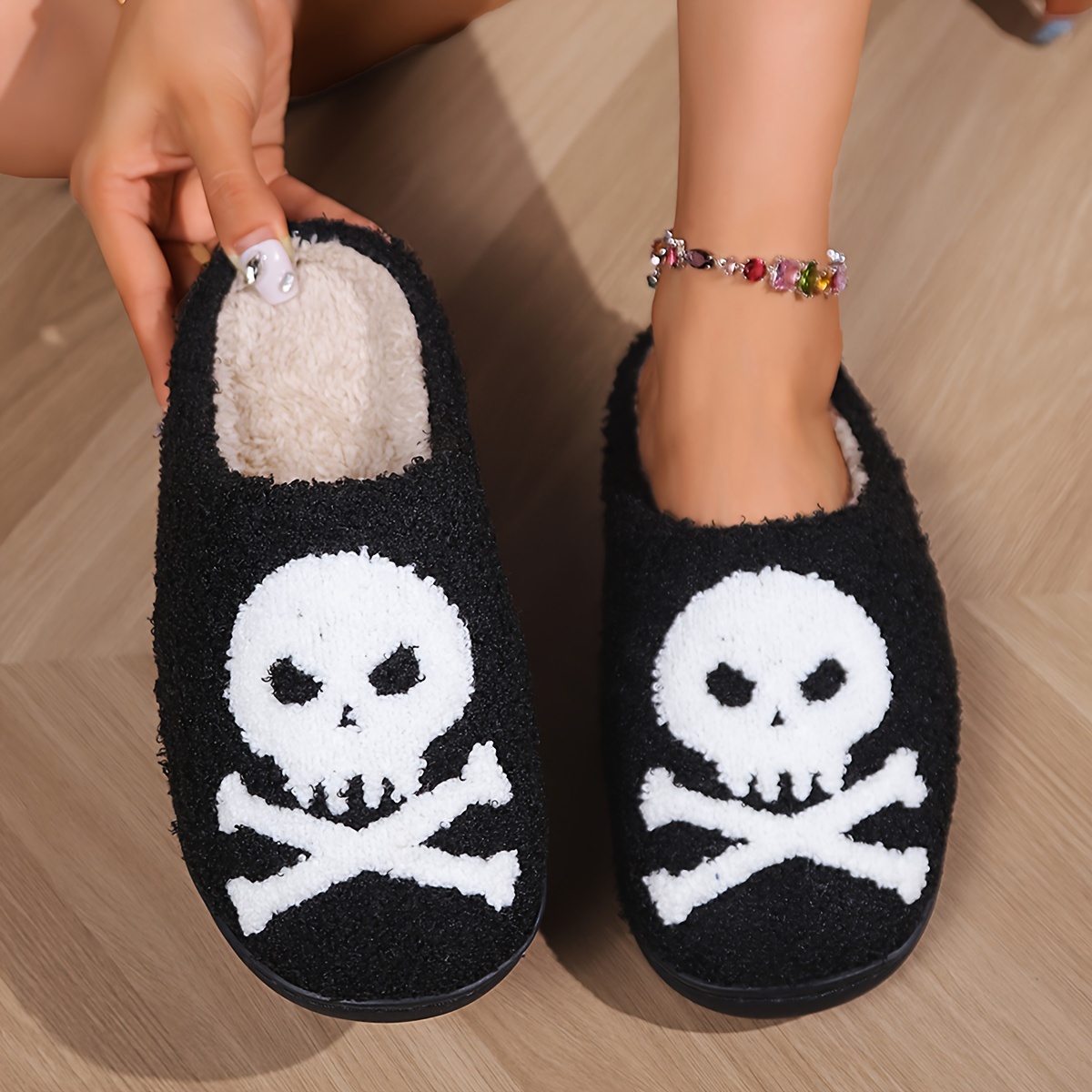 Skull house sale slippers