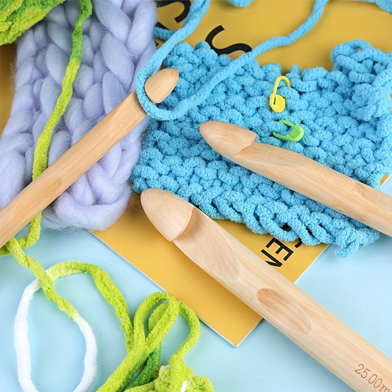 Large Crochet Hooks 15mm 20mm 25mm 30mm Wooden Crochet Hook Set