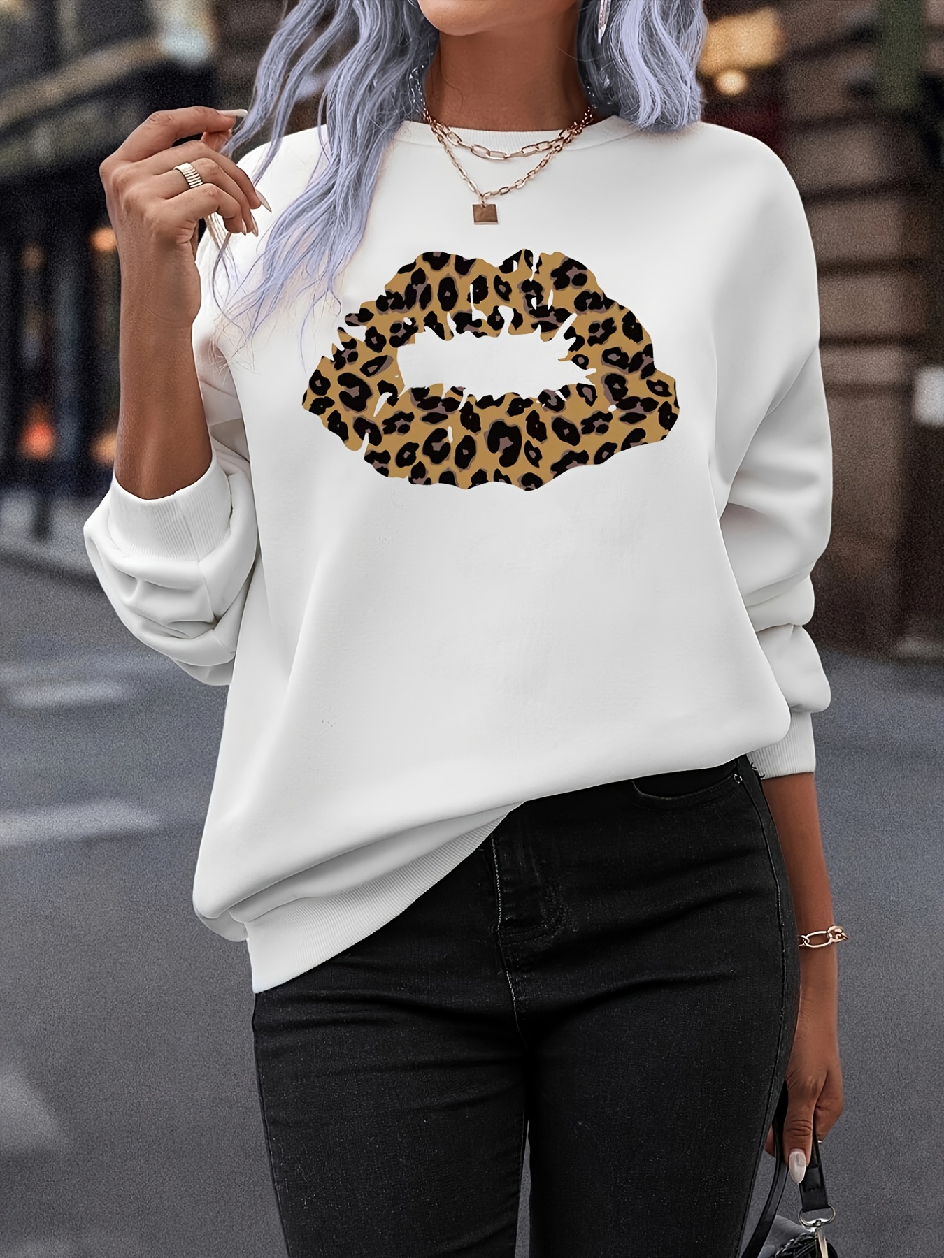 White Crew Neck Leopard Lips Graphic Sweatshirt