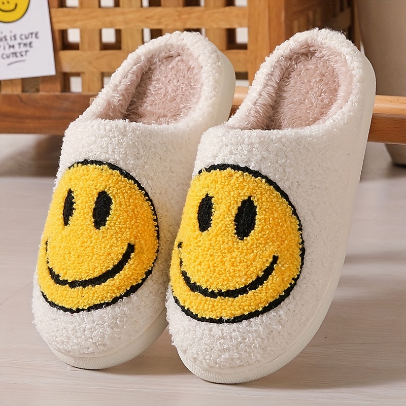 Women's Smile Face Pattern Slippers Plush Lined Slip On Shoes
