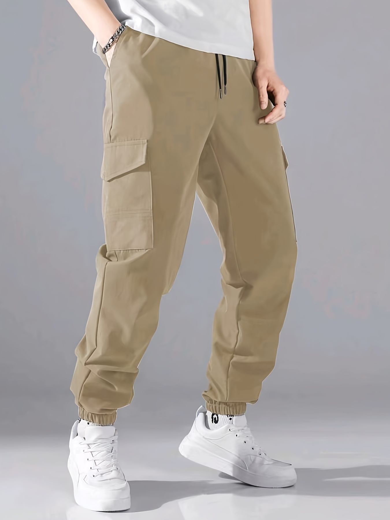 FOCUSNORM Men Solid Color Cargo Trousers, Loose Fit Drawstring