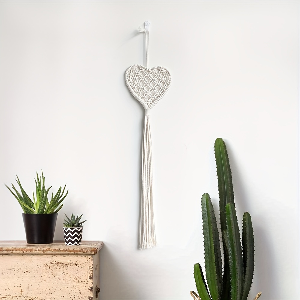 E-shop Bohemian Handgewebte Herzförmige Quasten Wanddekoration - Schickes Polyester-Dekor mit Makramee-Design für Zuhause & Schlafzimmer, für
