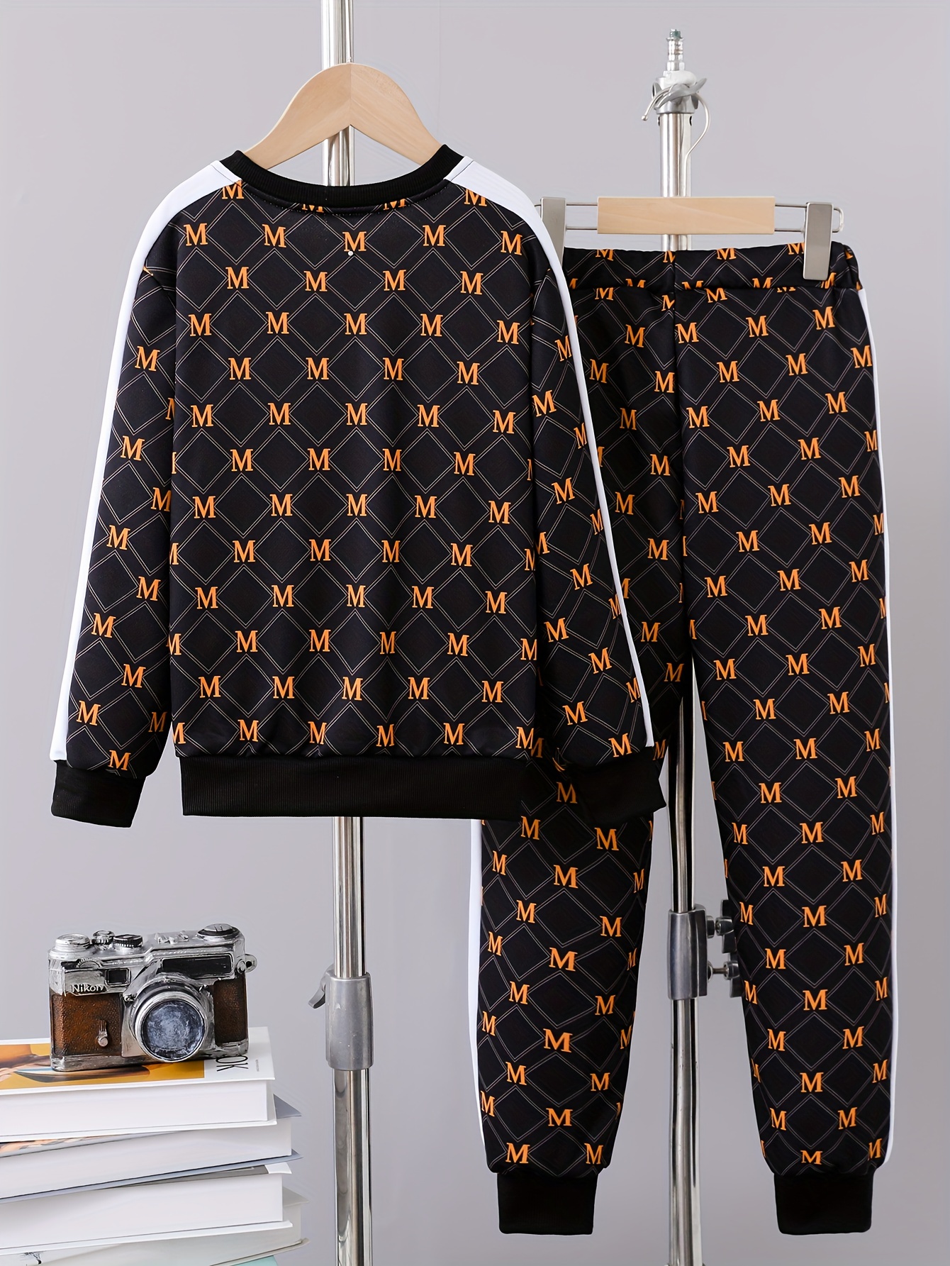 Temu 2pcs Boy's Letter M Allover Print Outfit, Sweatshirt & Sweatpants, Sports Pants Set, Casual Long Sleeve Top, Kid's Clothes for Spring Fall Winter