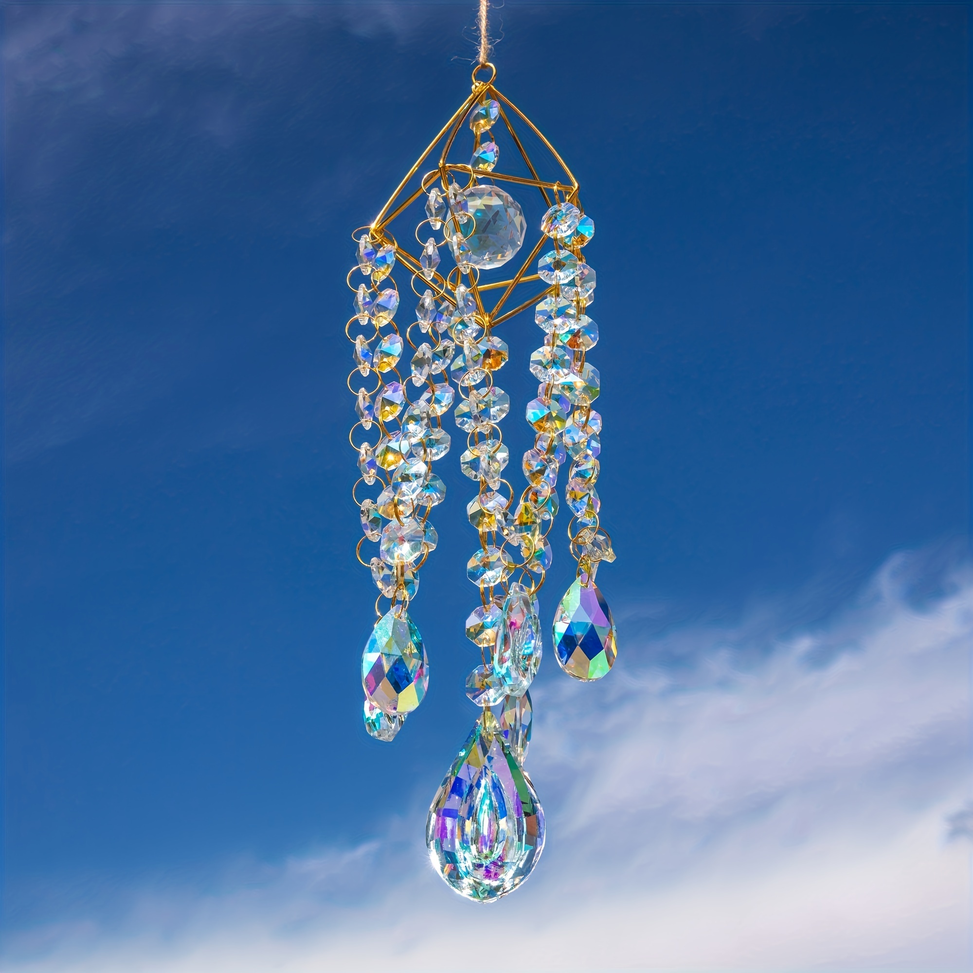 Crystal Suncatchers Hanging Wind Chime Style Garden Suncatcher Rainbow  Maker Handmade Gold Plated Suncatcher : : Kitchen