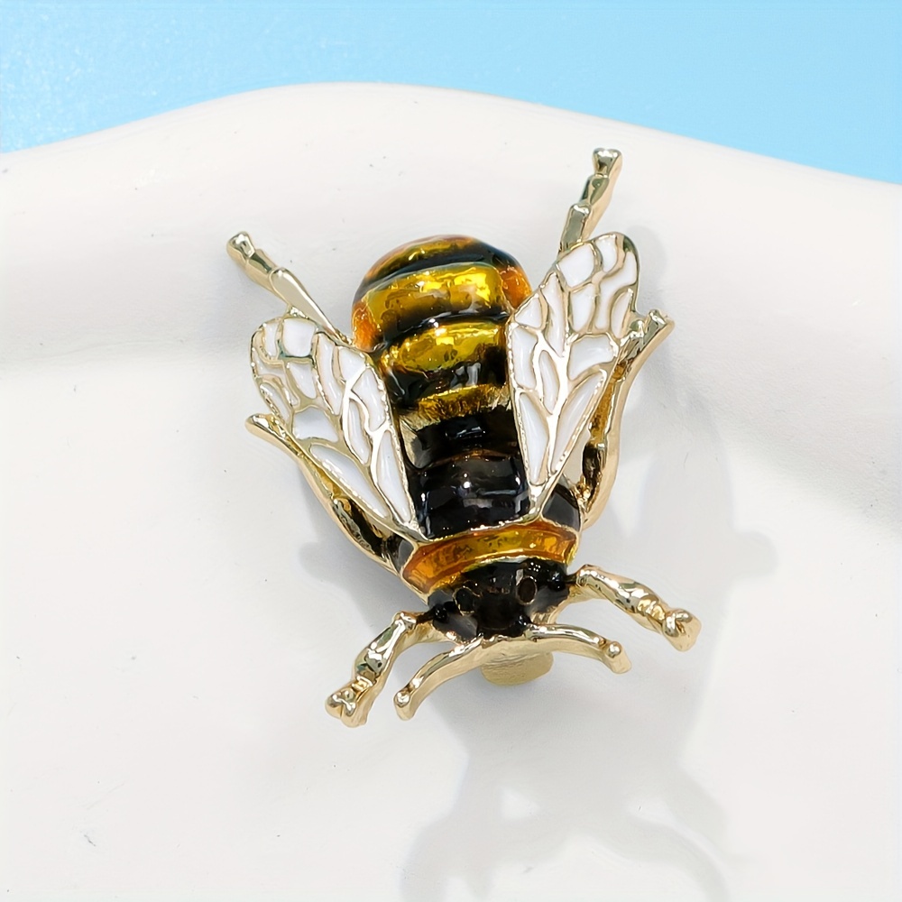 Cute Bee Brooch Insect Corsage Backpack Lapel Pin Men - Temu