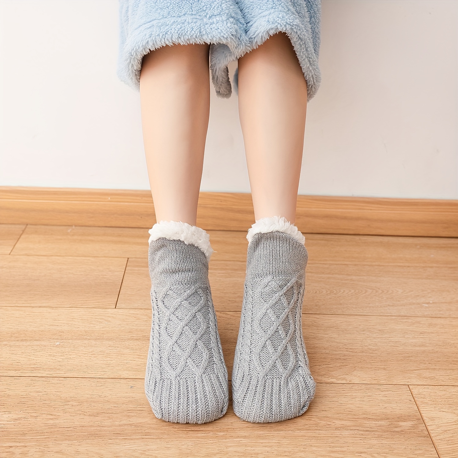 Ladies thermal low cut wool non slip slipper socks