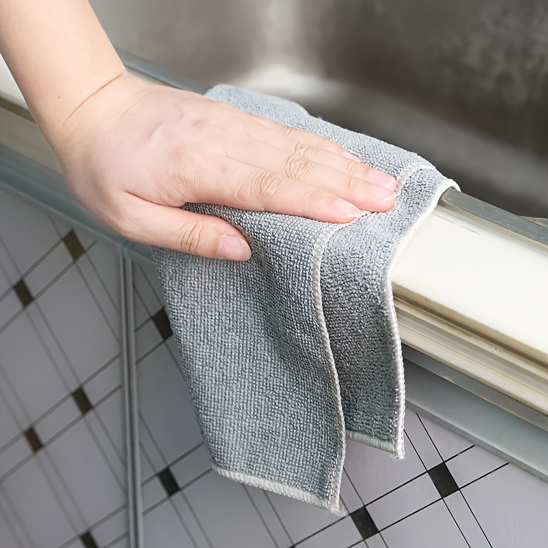 Microfiber Cleaning Cloths, Non-Abrasive, Reusable and Washable