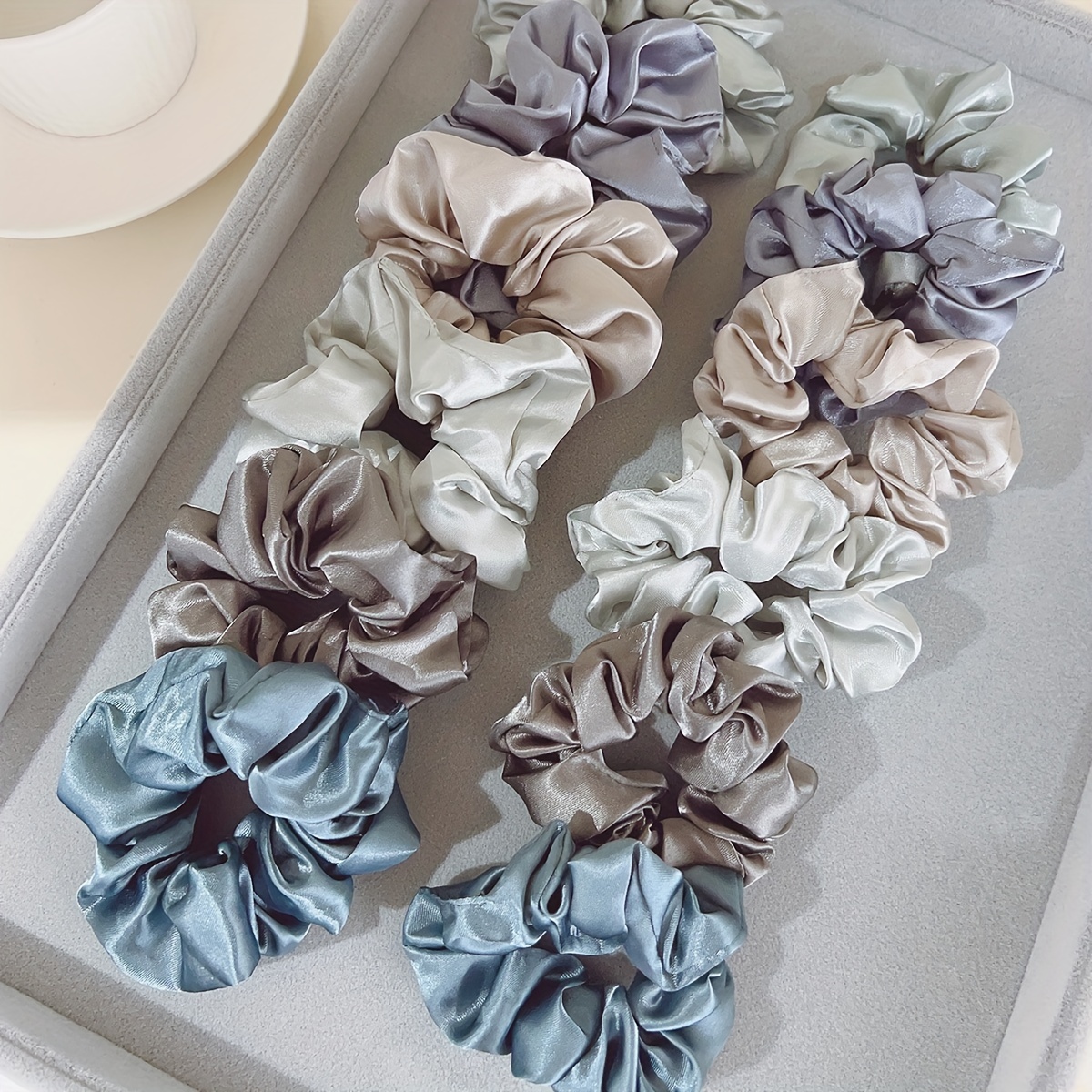 

12pcs Soft And Seamless Solid Color Scrunchies For Women And - Simple Style Hair Ties For Ponytails And Hair Accessories