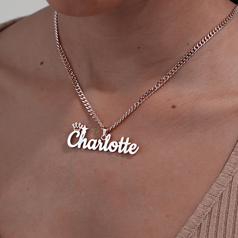 

Customized Crown Name Necklace Personalized Stainless Steel Vintage Cuban Chain Nameplate Necklace Classic Removable Butterfly Letter Pendant Women's Jewelry Party Favor