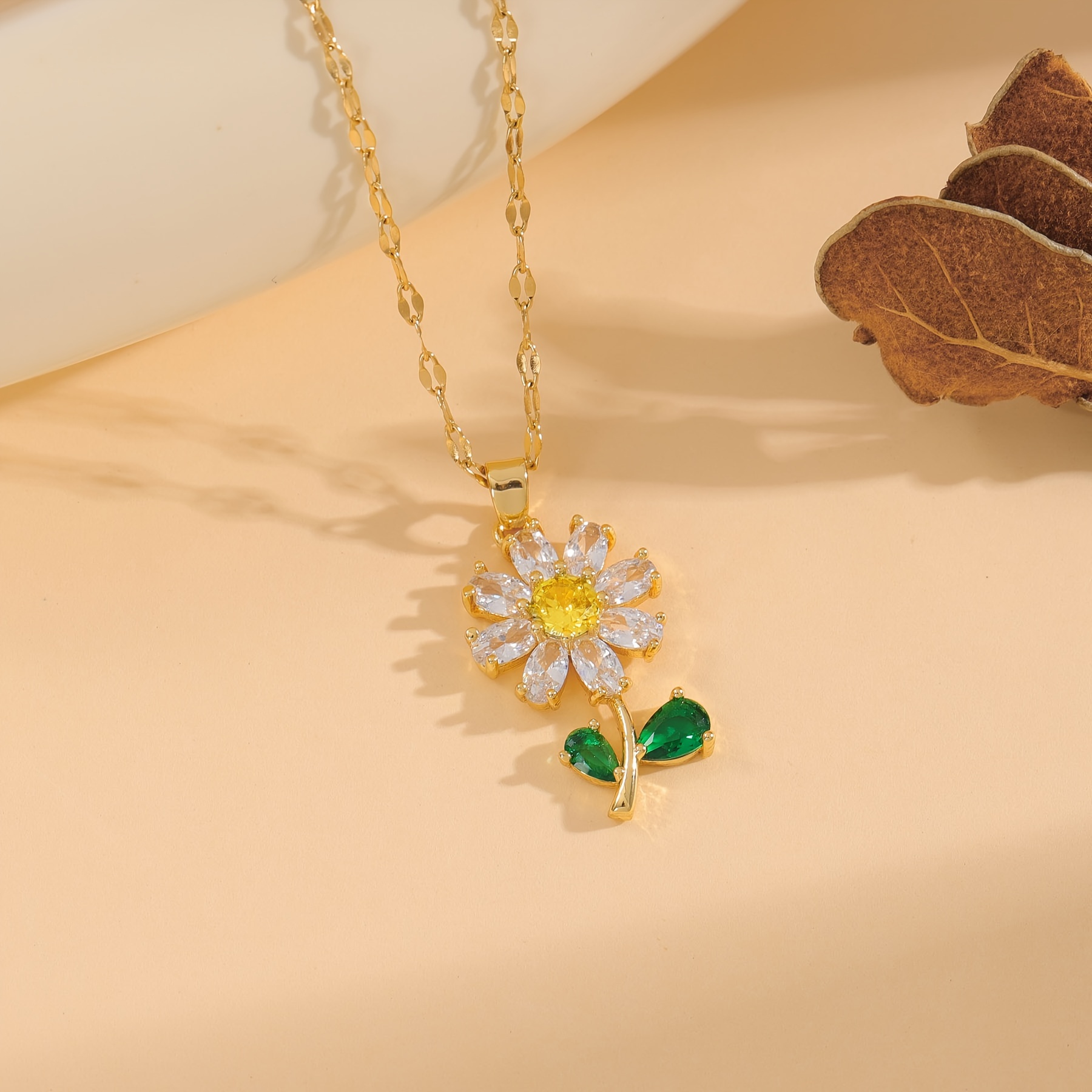 Gorgeous on sale flower pendant