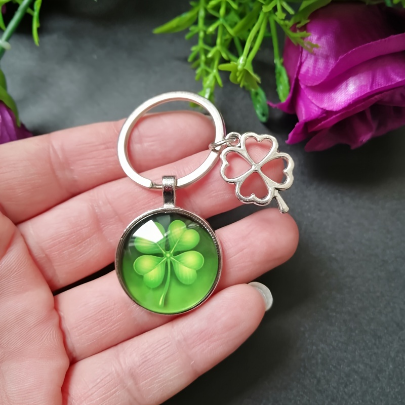 

Creative Green 4 Leaf Clover Keychain For Men, Lucky Key Holder For Men, Exquisite Bag Ornaments Accessories