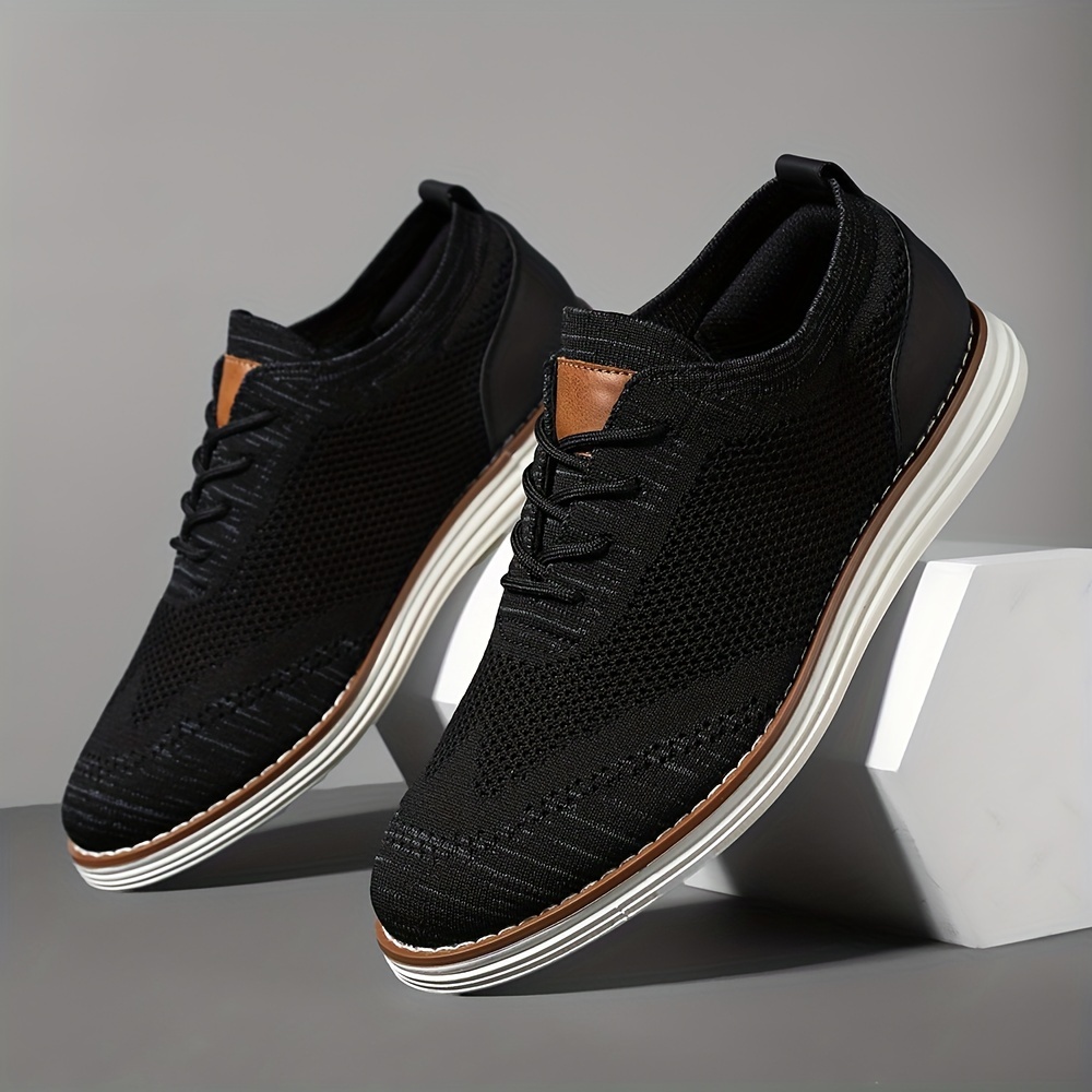 Men's Lightweight Sneakers - Athletic Shoes - Breathable Lace-ups