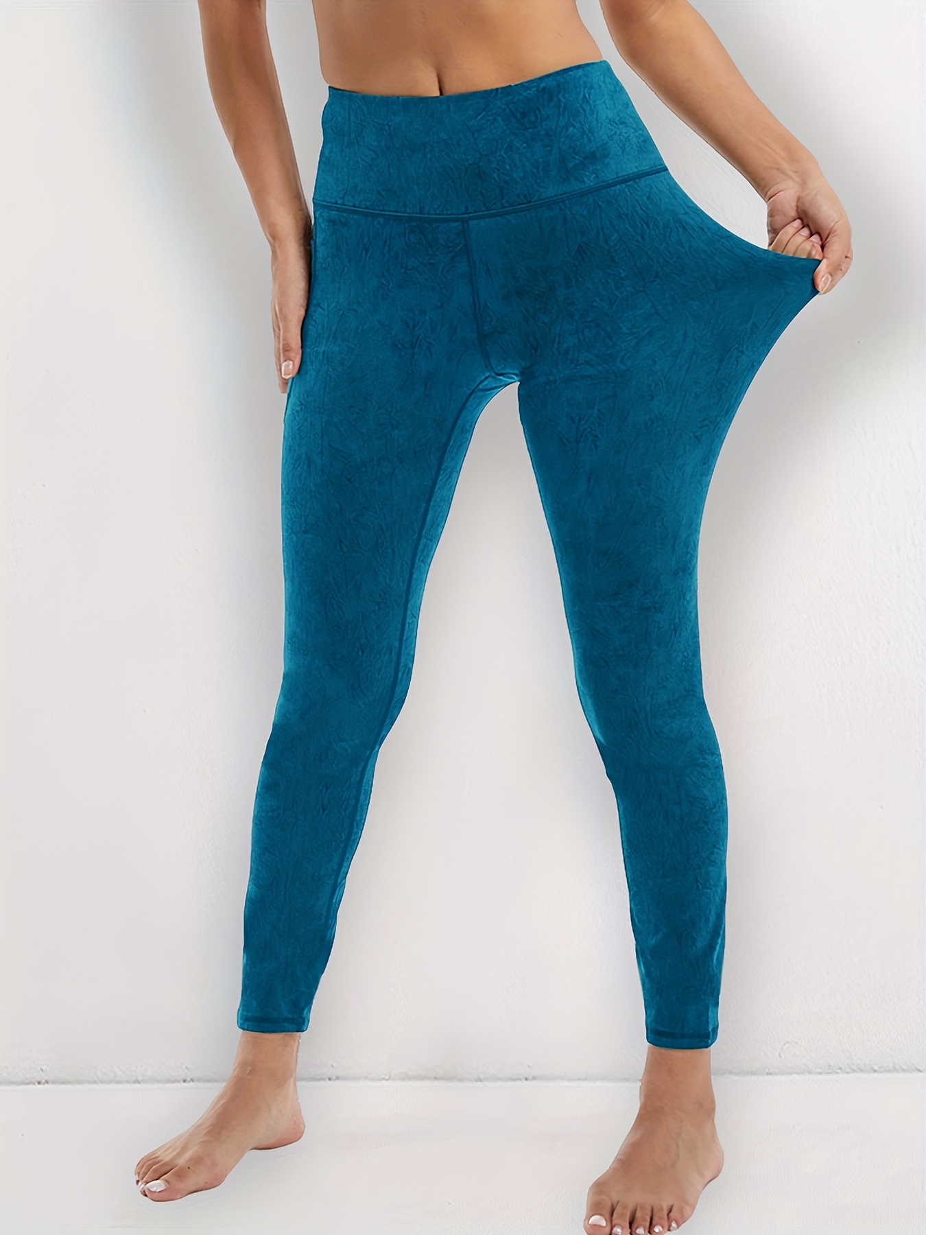 Winnerlion Women's High Waist Pearl Yoga Pants Shiny Sports Fitness Pants  Tight Hip Lifting Running Bronzing Yoga Pants, Light Blue, Medium :  : Clothing, Shoes & Accessories