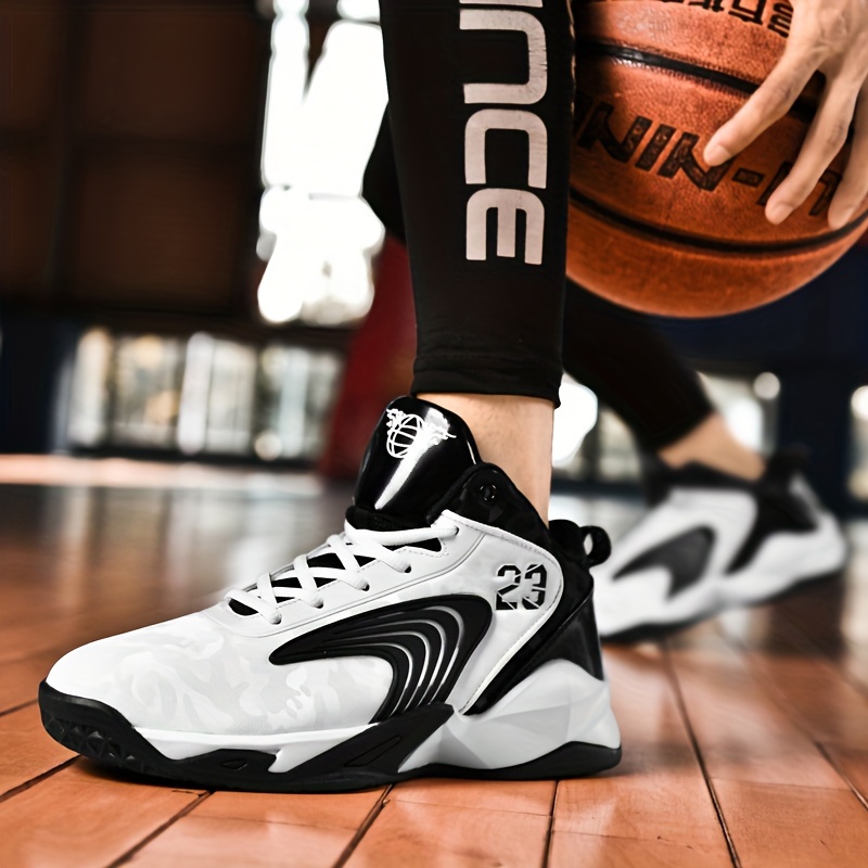 Mode haut élevé professionnel Hommes nouveau modèle de basket-ball de la  qualité des chaussures de sport pour l'homme - Chine Chaussures de  basket-ball et les hommes prix