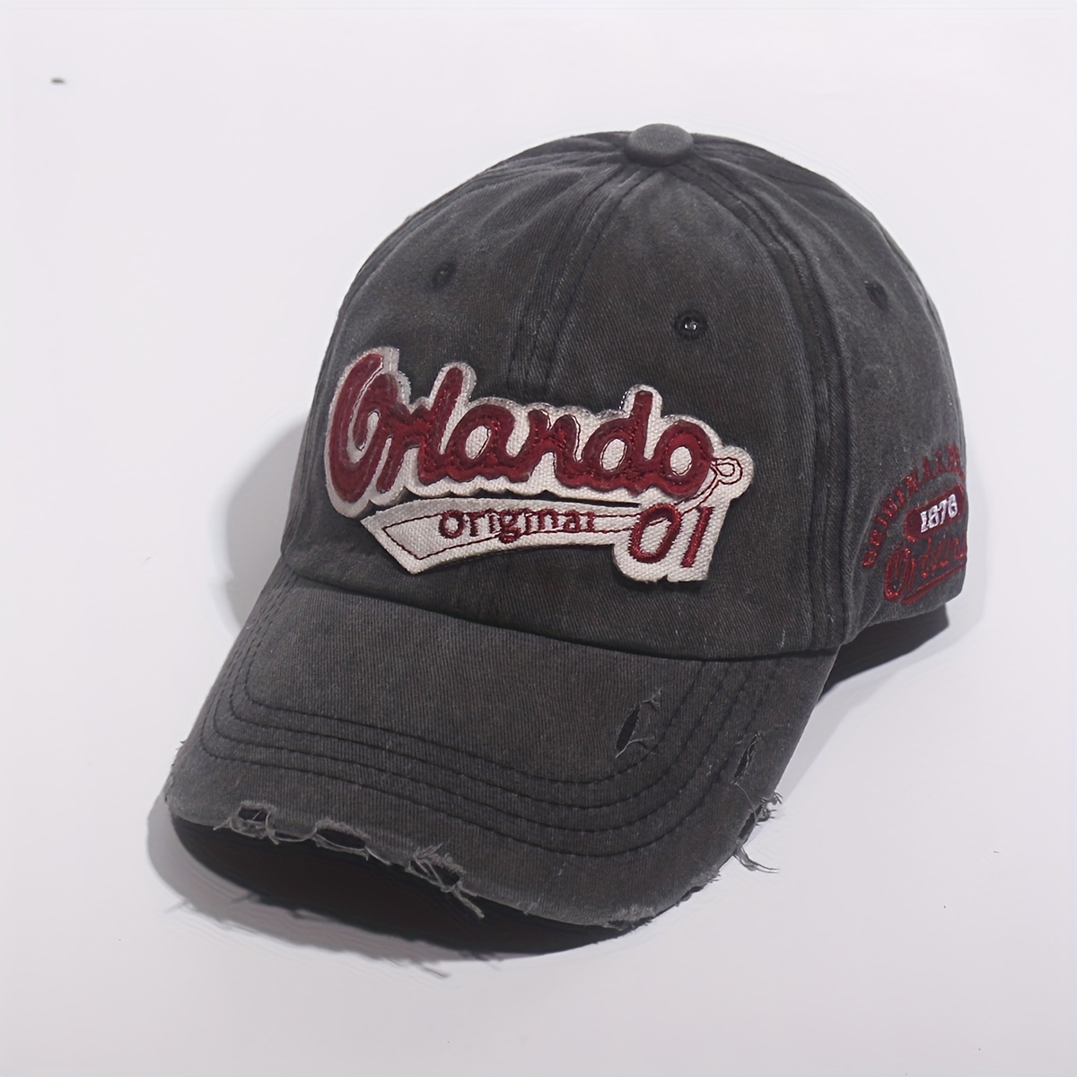 

Men's Washed Cotton Hole Patch Embroidered Baseball Cap