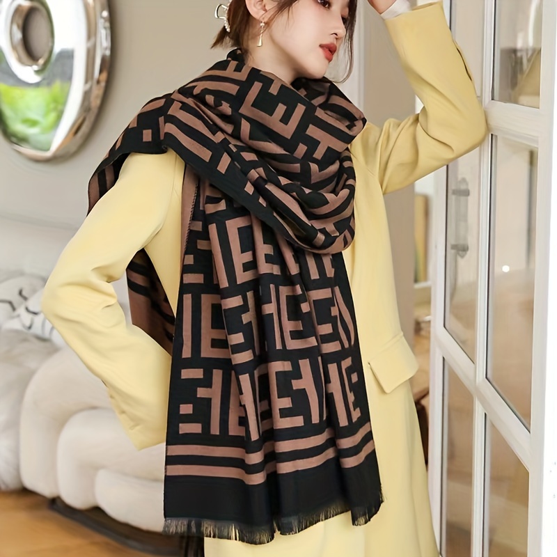 Fendi discount blanket scarf