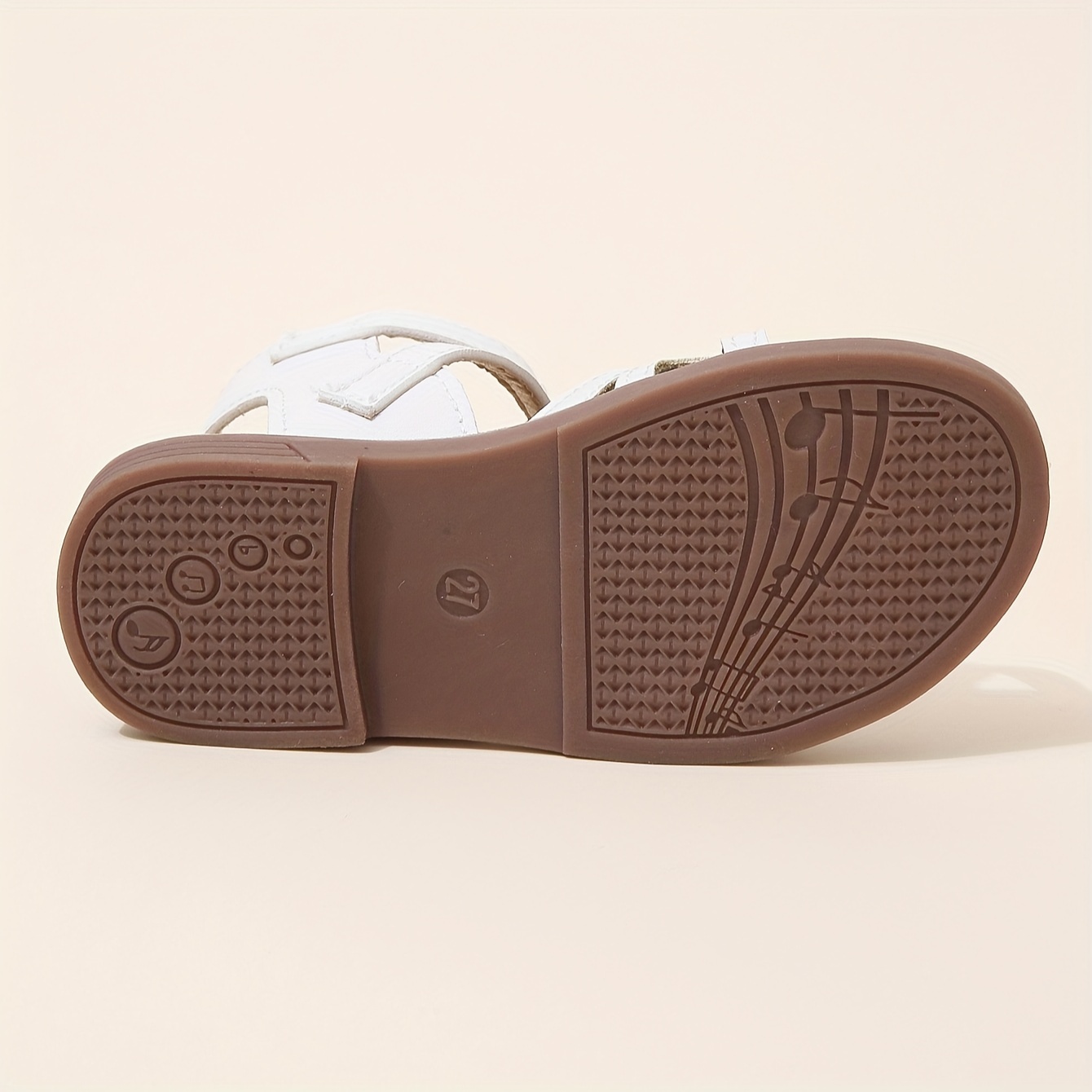 Pair of Fashionable and Cute Girls' Sandals with PU Soft Bottom, Princess Shoes for Summer, Open-toe Beach Shoes Suitable for Various Outdoor Activities