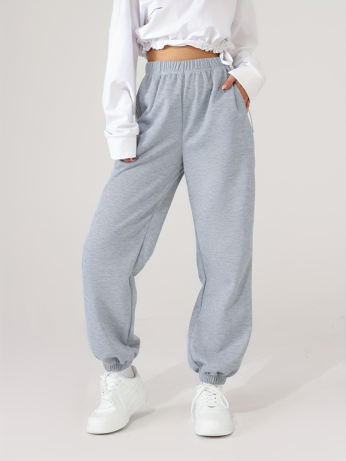 Baggy Sweatpants for Womens Sporty Gym Clothes Cuffed Athletic Sweat Pants  with Pockets Sweatpant Women
