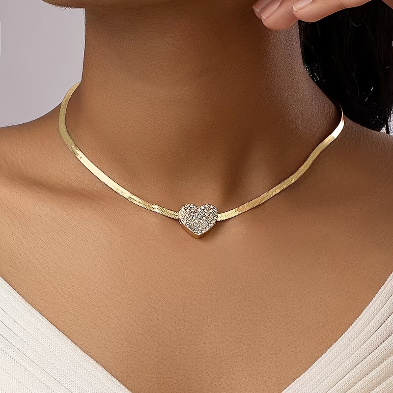 

Valentine's Day Minimalist Full Of Rhinestone Heart Pendant Flat Snake Chain Necklace