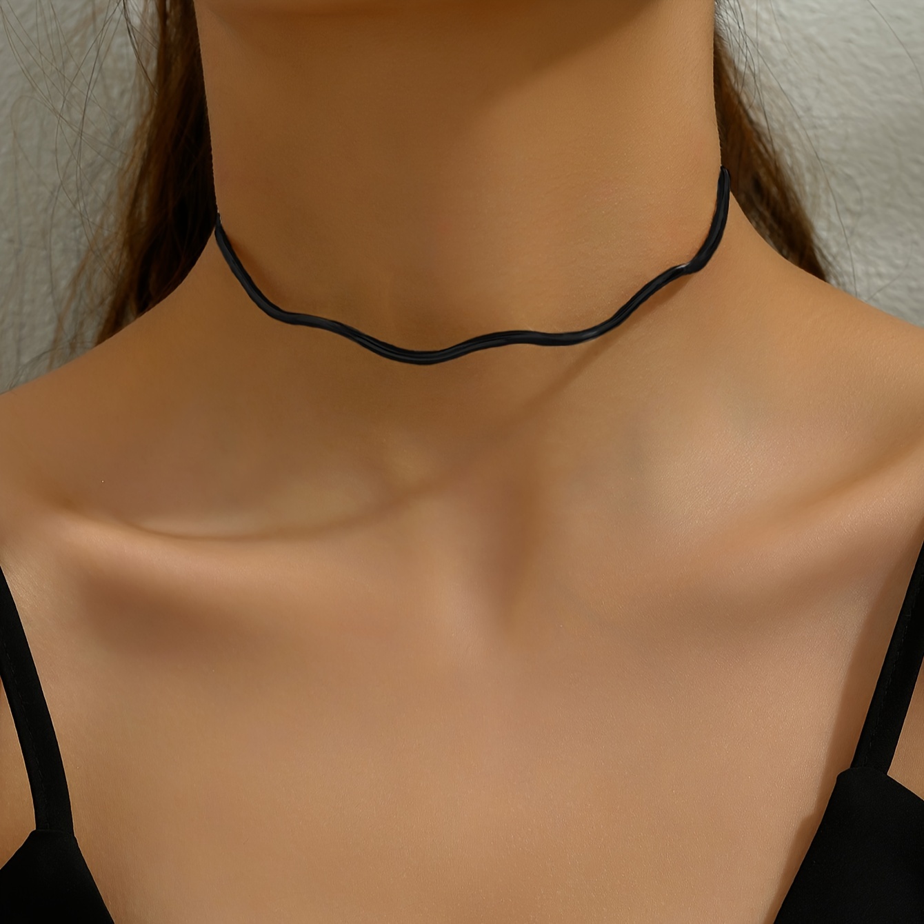 Golden Collar Necklace with Silvery Waves for Couples