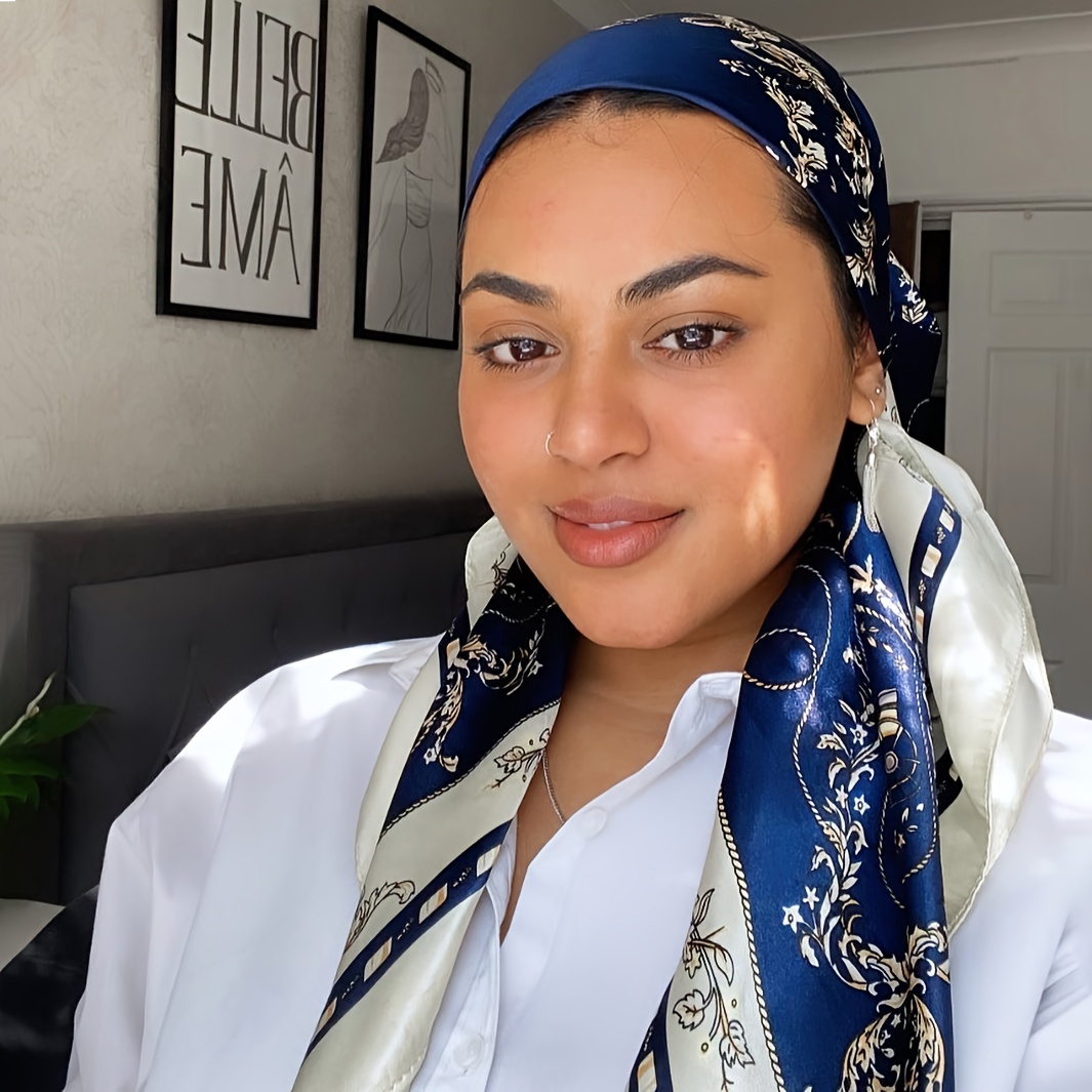 Türkis-weißes Seidentuch | Vintage Blumenmuster Quadratisch 95% Polyester