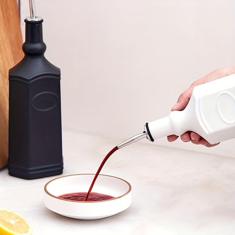 CHEOTIME 2Pcs Oil Dispenser Bottle for Kitchen, Scale Design