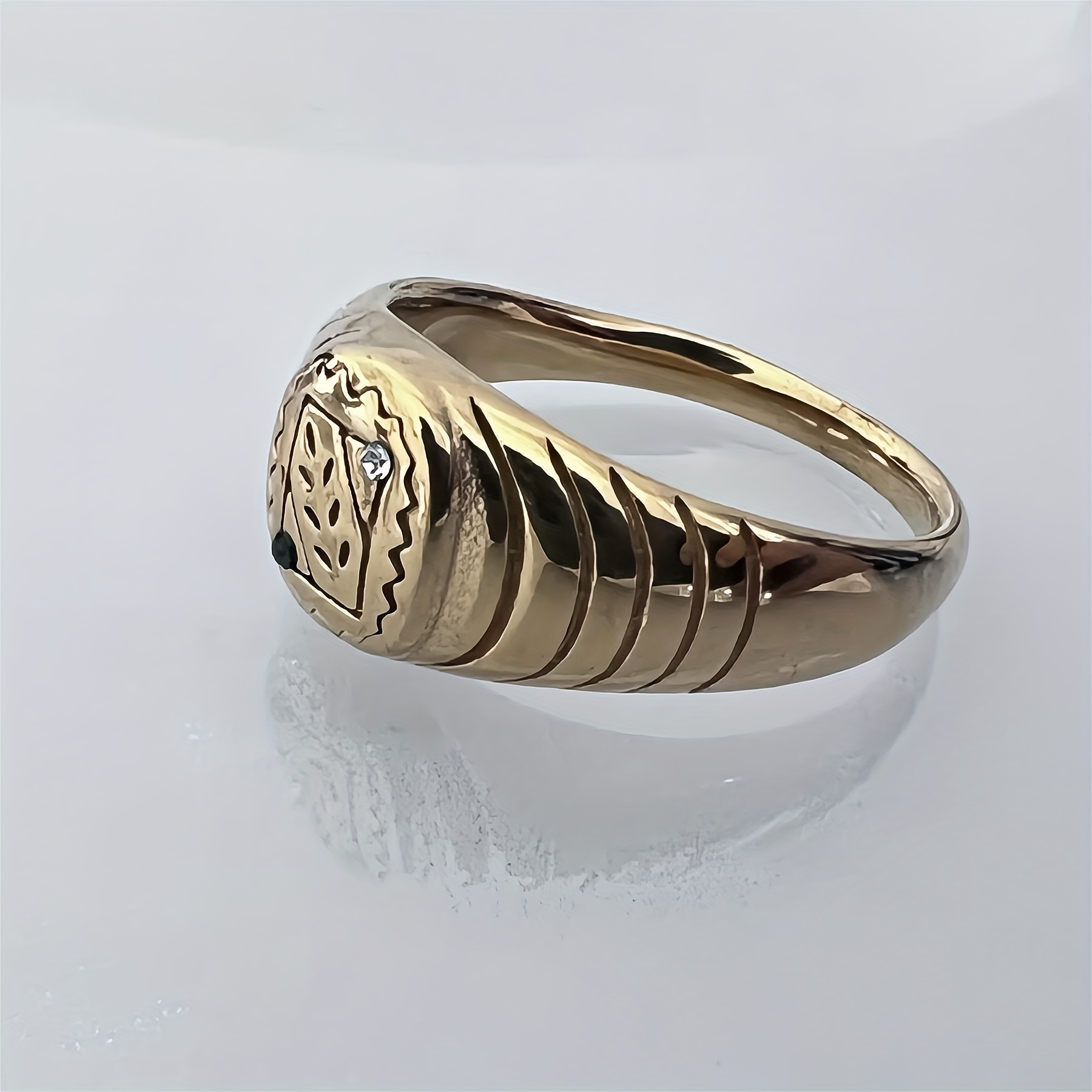 Men's Stainless Steel Leaf Pattern Ring with Rhinestone Accent