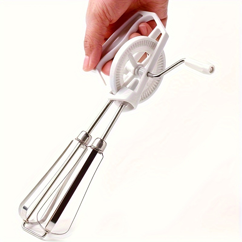 Hand-cranked dough mixer