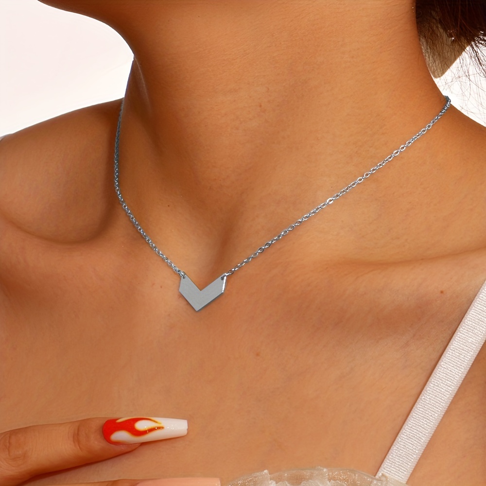 Buy LOUIS VUITTON Necklaces online - Women - 2 products