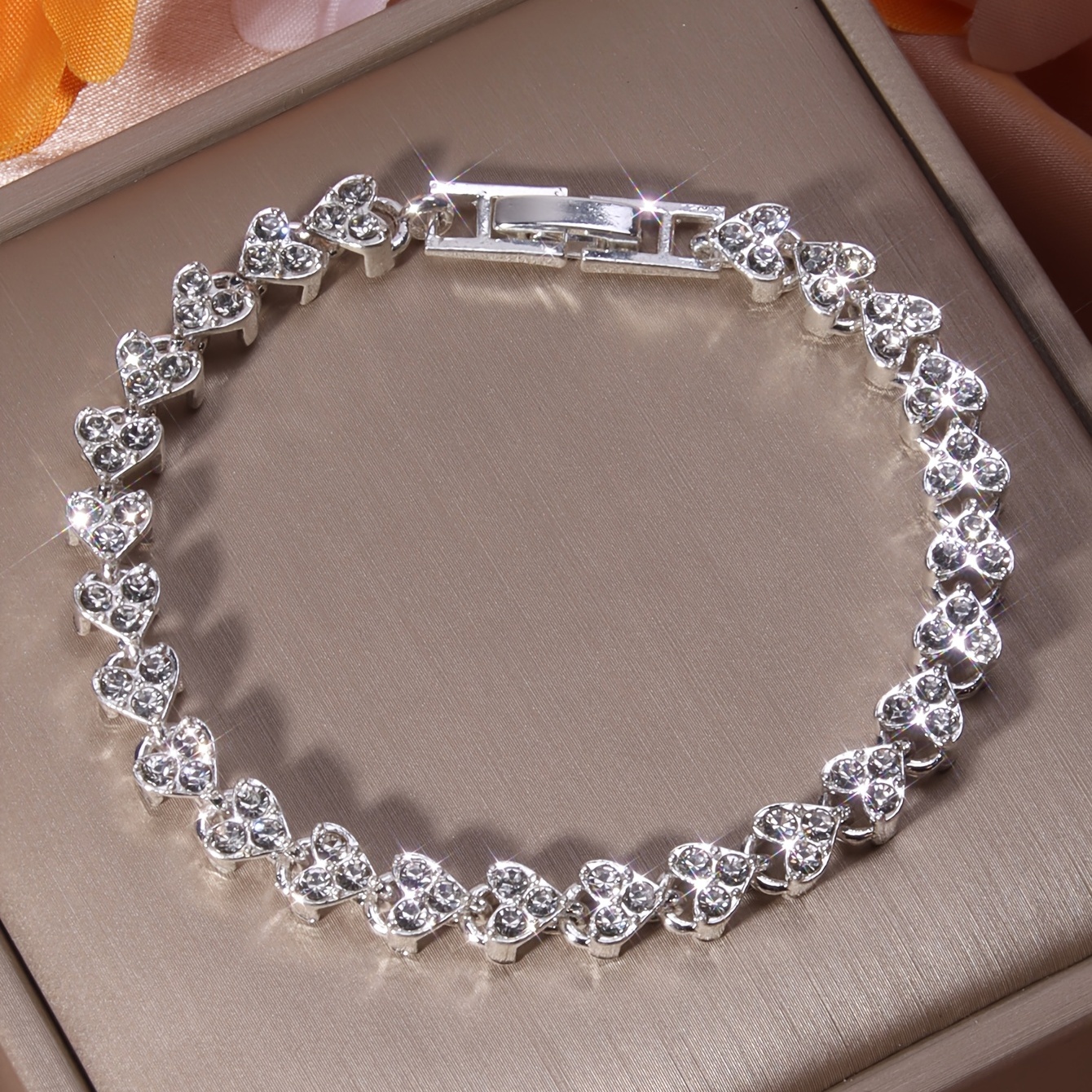 heart beaded bracelet inlaid shiny rhinestones adjustable zinc alloy hand jewelry details 2