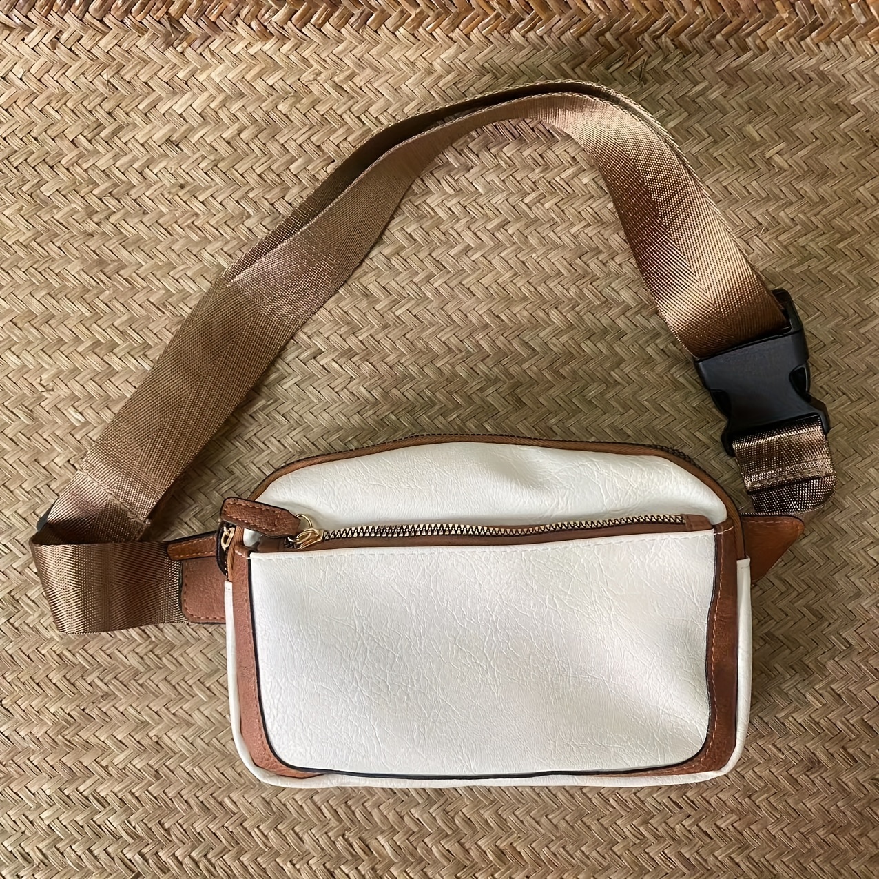 Clare V. Suede Fanny Pack  Anthropologie Japan - Women's Clothing