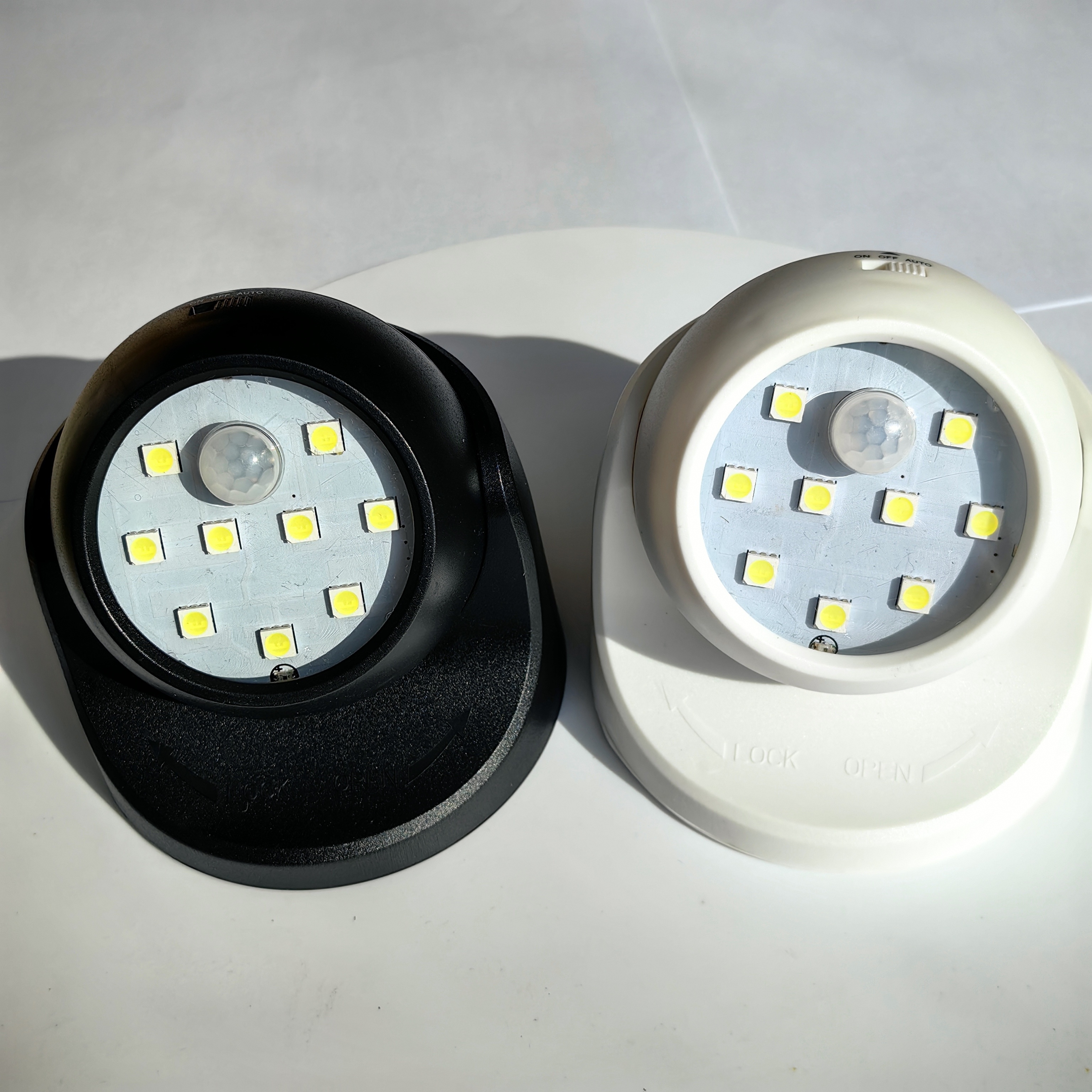 Luz nocturna LED con detector de movimiento y sensor crepuscular, 15 ledes,  funciona con pilas, luz de emergencia, lámpara de noche, luz de seguridad