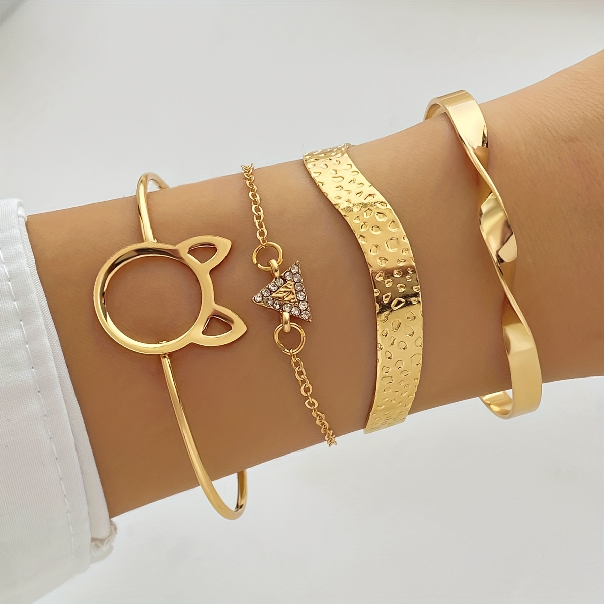 4Pcs/Set Adjustable Open Bracelet for Girls and women Golden