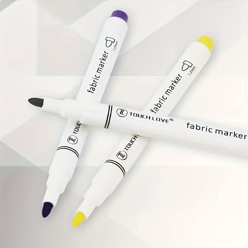 Permanent Fabric Marker Paint Pen T-Shirt Clothes Shoes Textile Graffiti