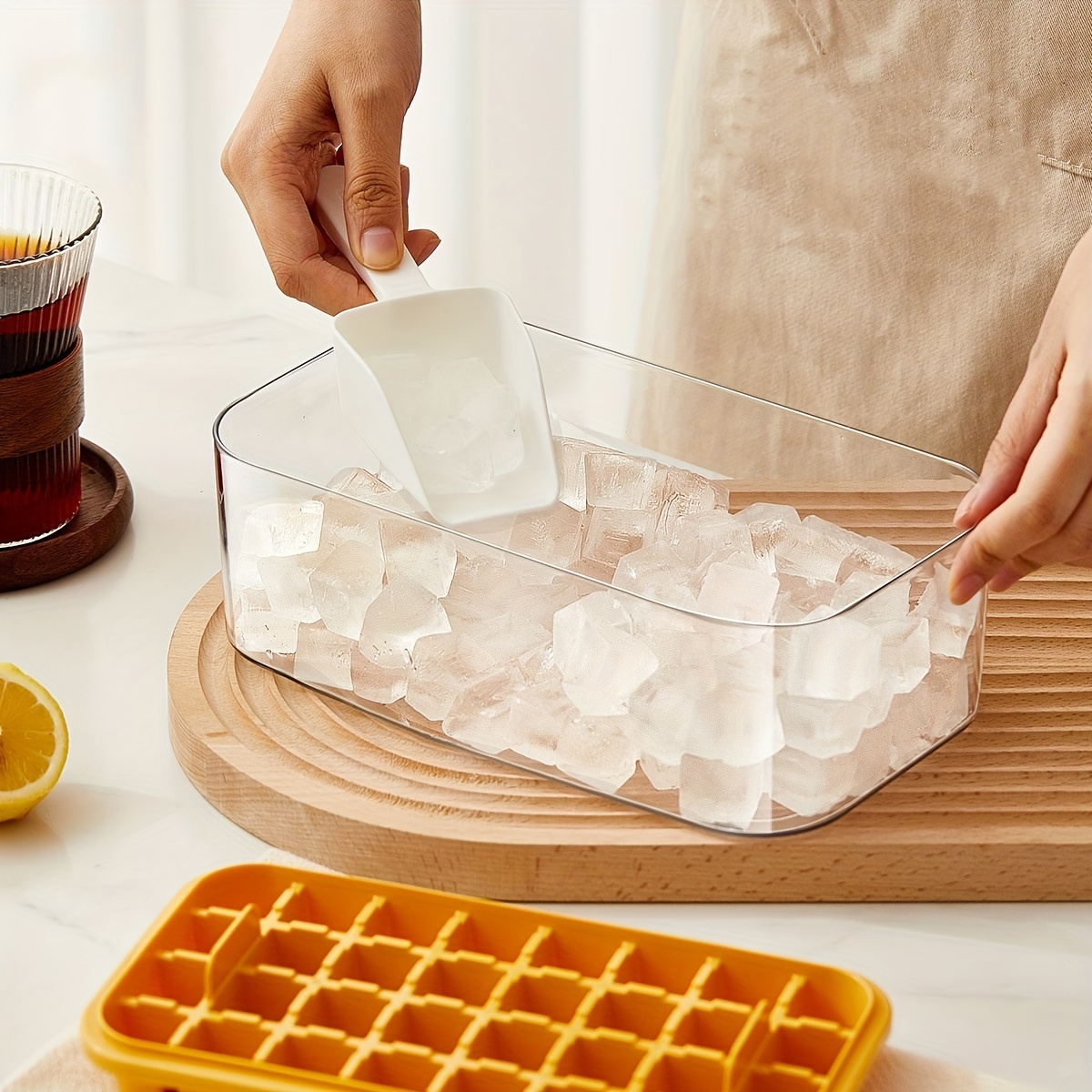 1pc, Ice Cube Tray With Lid And Container, Flexible Plastic Ice