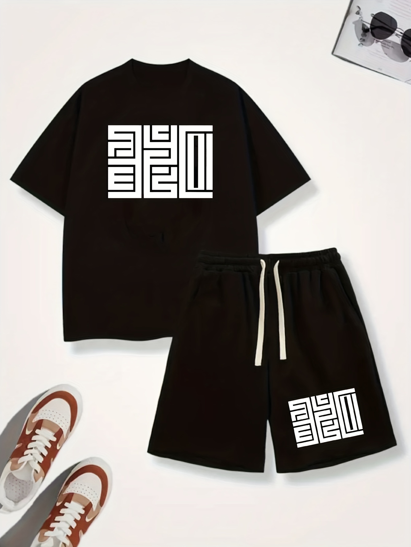 Conjunto de camiseta de manga curta e shorts confortáveis com estampa  gráfica interessante para homens, roupas de verão na moda - Temu Portugal